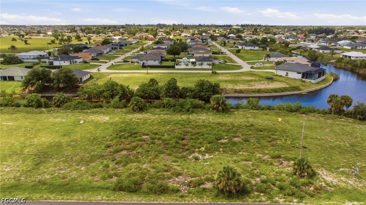 Waterfront Home for Sale in Cape Coral, photo 6
