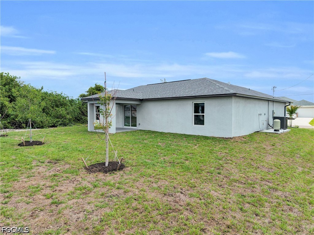 3 Bed SingleFamilyResidence for Sale in Cape Coral, FL — photo 6