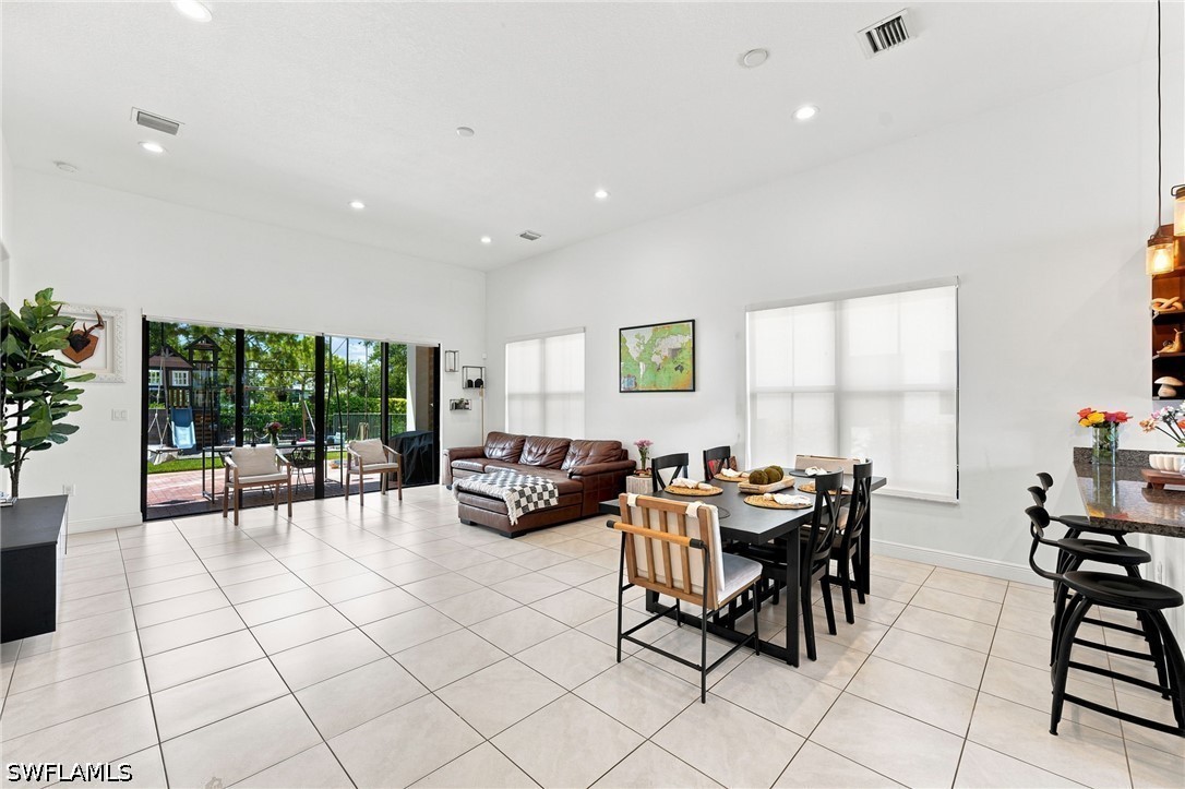 3 Bed SingleFamilyResidence for Sale in Maple Ridge, FL — photo 6