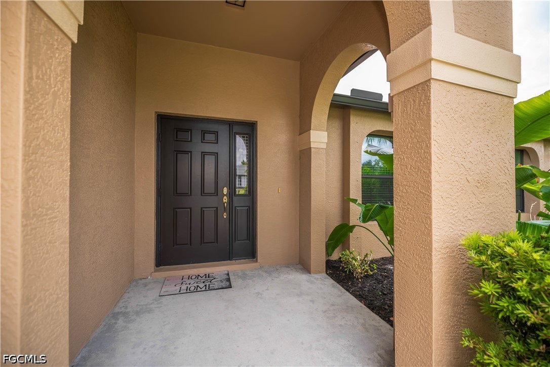 3 Bed SingleFamilyResidence for Sale in Cape Coral, FL — photo 6