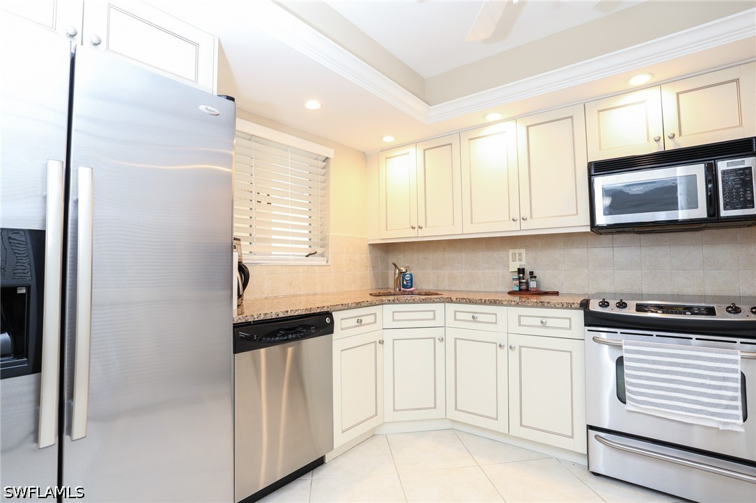 2 Bed Waterfront Home for Sale in Naples, FL, $3,100 — photo 6