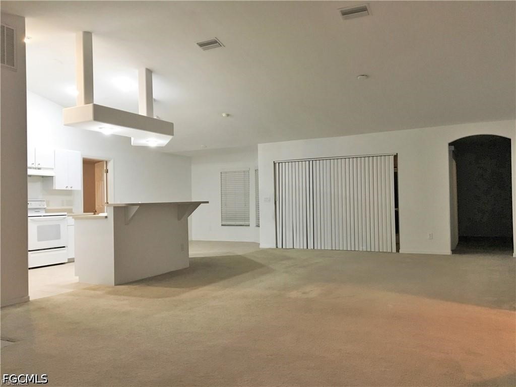 3 Bed SingleFamilyResidence for Sale in Cape Coral, FL — photo 6