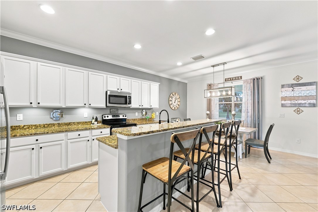 4 Bed Waterfront Home for Sale in Naples, FL, $649,999 — photo 6