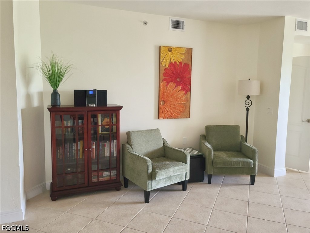2 Bed Waterfront Home for Sale in Fort Myers, FL, $4,500 — photo 6