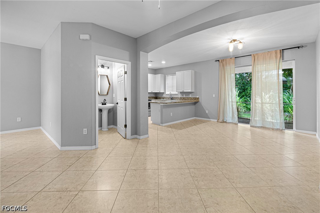 3 Bed Townhouse for Sale in Copper Oaks, FL, $325,000 — photo 6