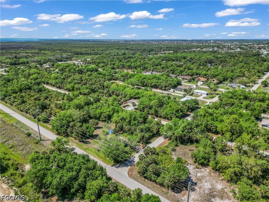 3 Bed SingleFamilyResidence for Sale in Port Charlotte, FL — photo 6