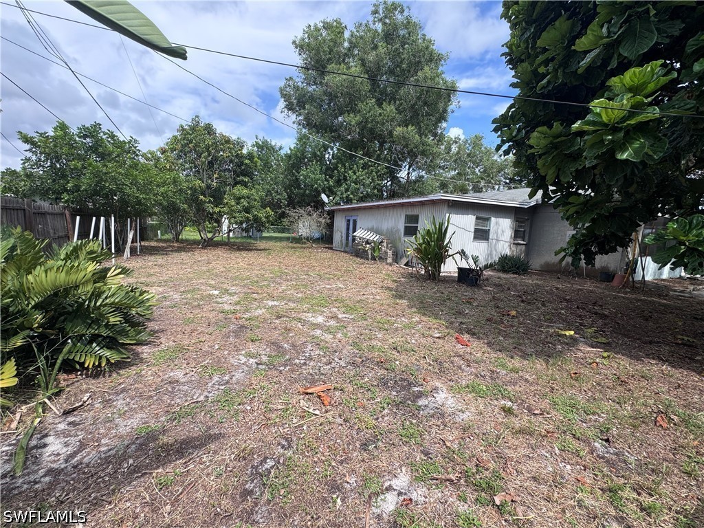 2 Bed SingleFamilyResidence for Sale in Naples, FL, $455,000 — photo 6