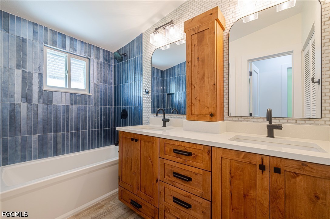 2 Bed SingleFamilyResidence for Sale in Gulf View Plaza, FL — photo 6