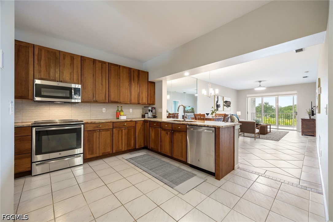 2 Bed Condominium for Sale in Fort Myers, FL, $235,900 — photo 6