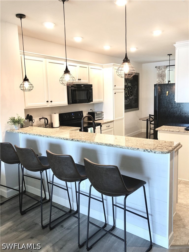 2 Bed Waterfront Home for Sale in Naples, FL, $1,900 — photo 6