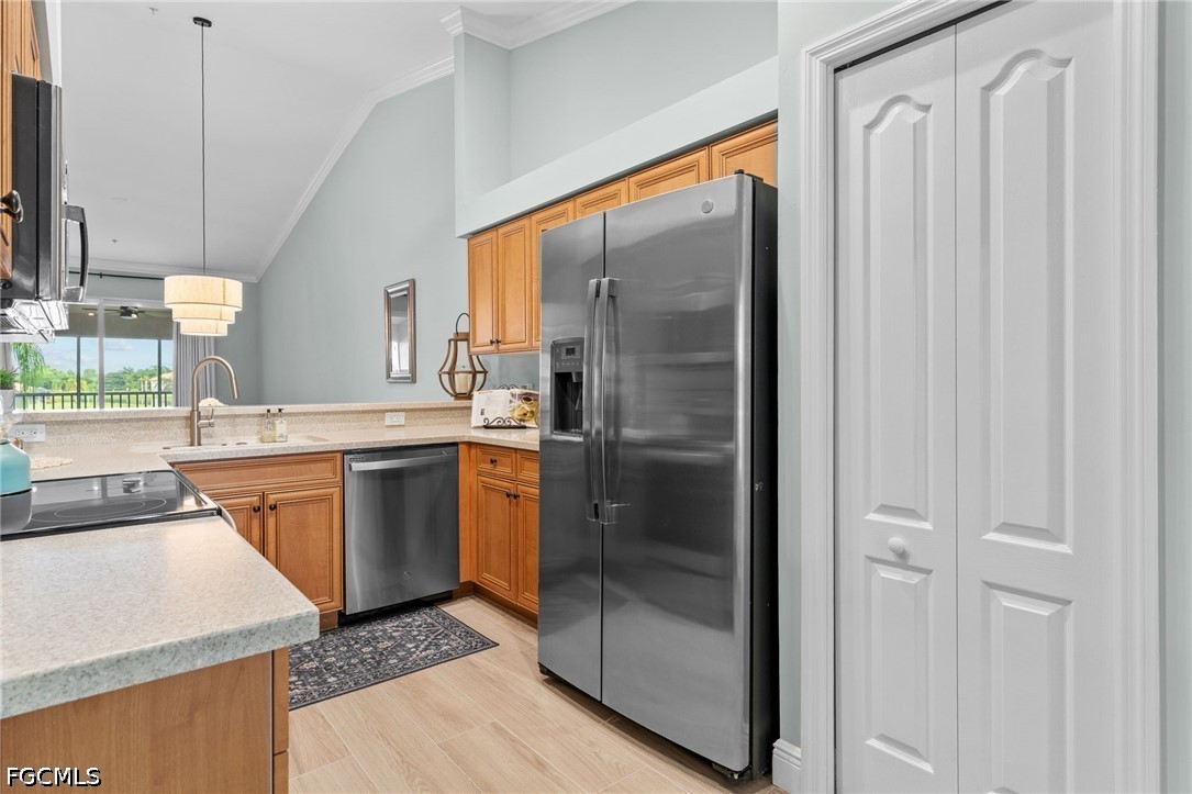 2 Bed Waterfront Home for Sale in Barletta, FL, $289,900 — photo 6