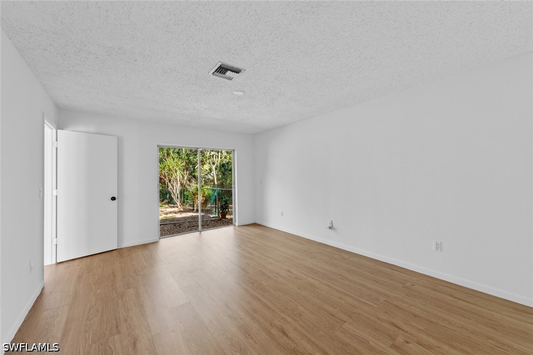 3 Bed SingleFamilyResidence for Sale in North Fort Myers, FL — photo 6