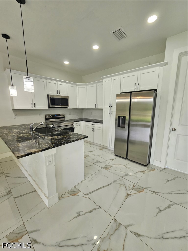 3 Bed SingleFamilyResidence for Sale in Lehigh Acres, FL — photo 6