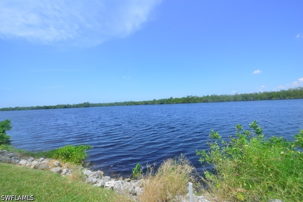 2 Bed Waterfront Home for Sale in Mainsail, FL, $3,000 — photo 6