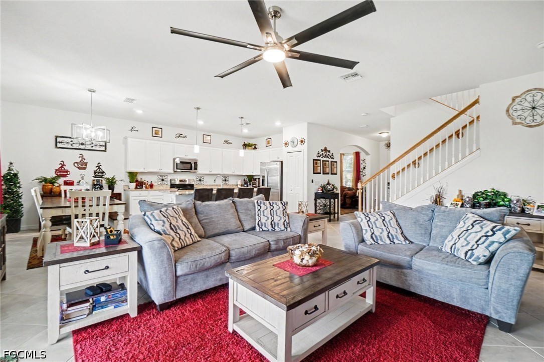 4 Bed SingleFamilyResidence for Sale in Portico, FL — photo 6
