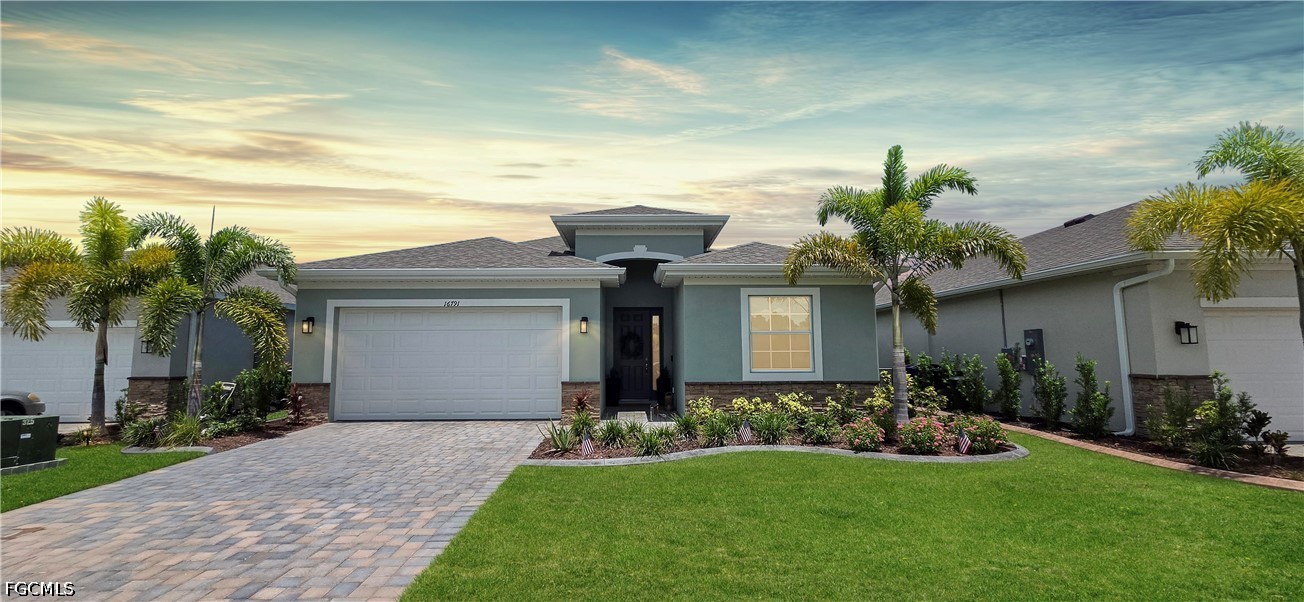 3 Bed SingleFamilyResidence for Sale in Coral Bay, FL — photo 6