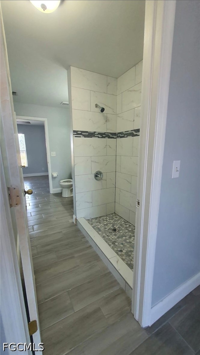 3 Bed SingleFamilyResidence for Sale in Lehigh Estates, FL — photo 6