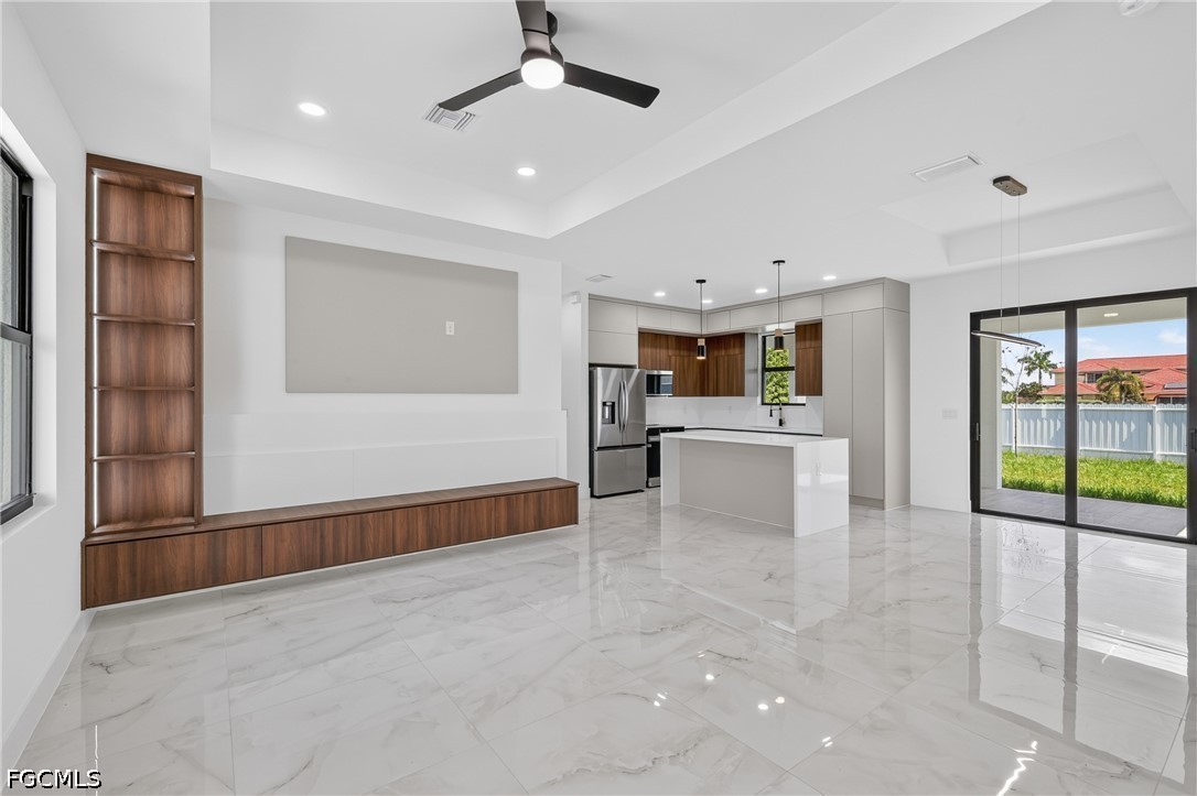 3 Bed SingleFamilyResidence for Sale in Cape Coral, FL — photo 6