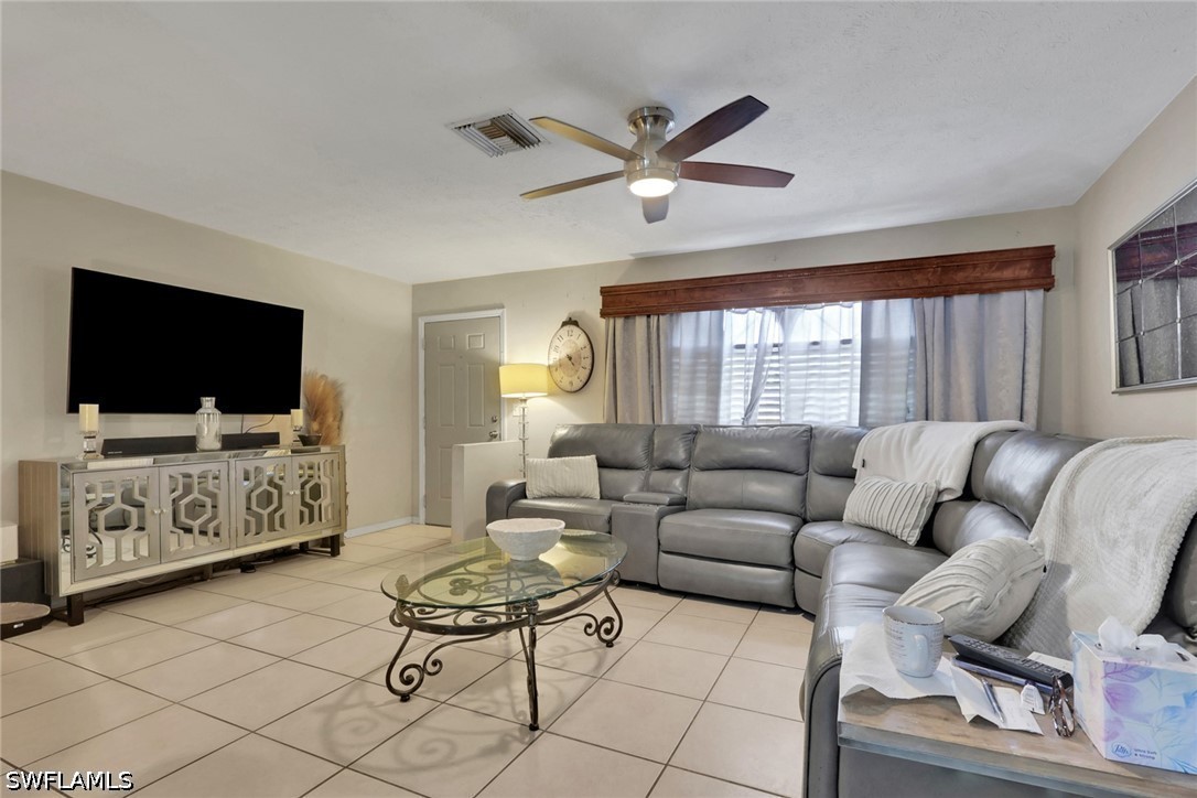3 Bed SingleFamilyResidence for Sale in Naples, FL, $455,000 — photo 6