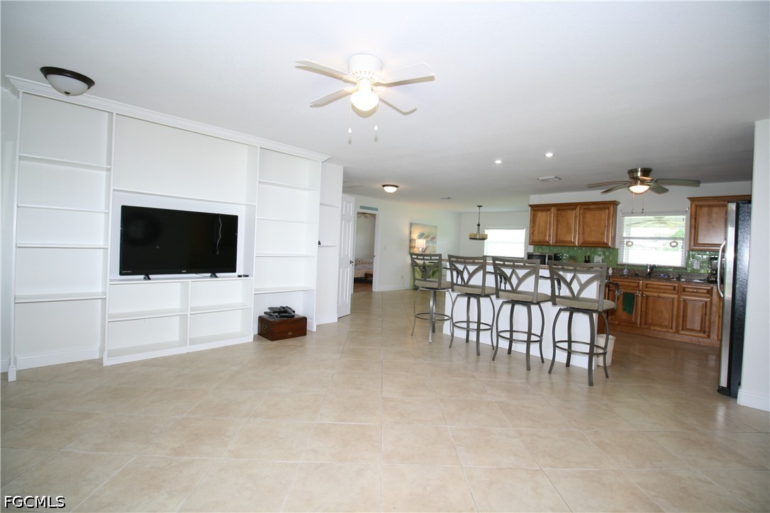 3 Bed SingleFamilyResidence for Sale in Cape Coral, FL — photo 6