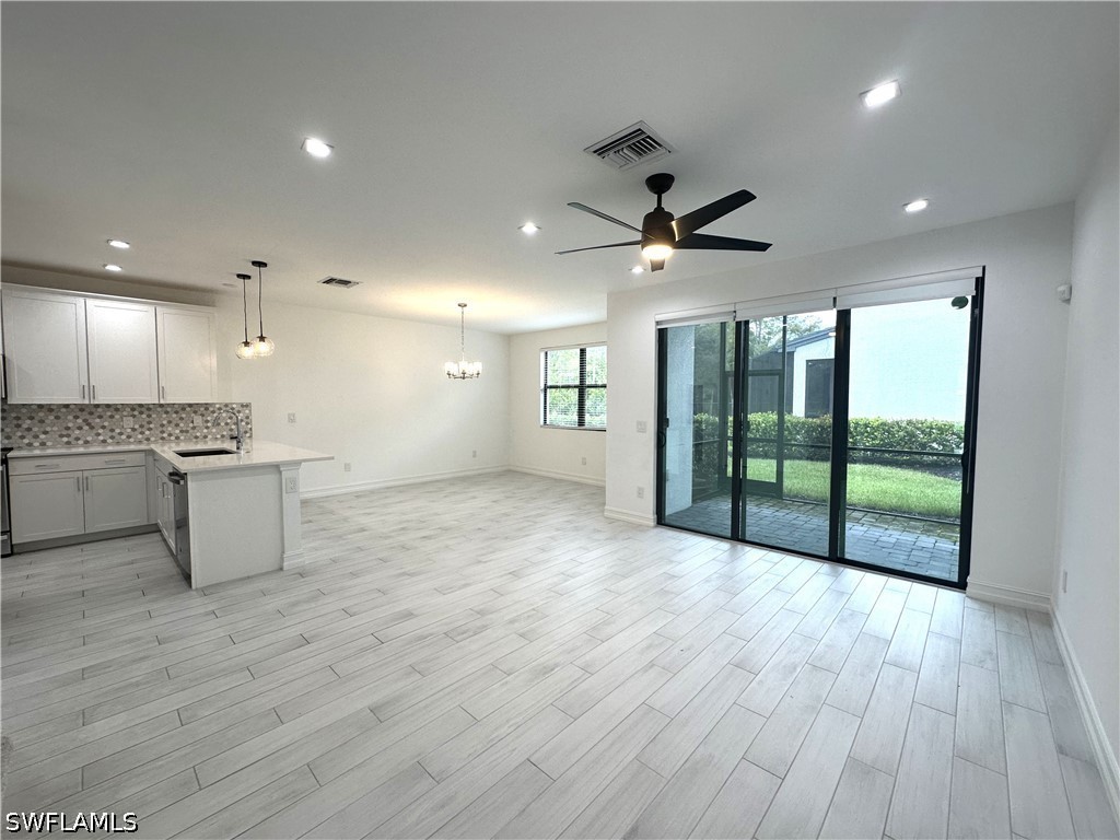 3 Bed Townhouse for Sale in Vanderbilt Reserve, FL, $2,875 — photo 6