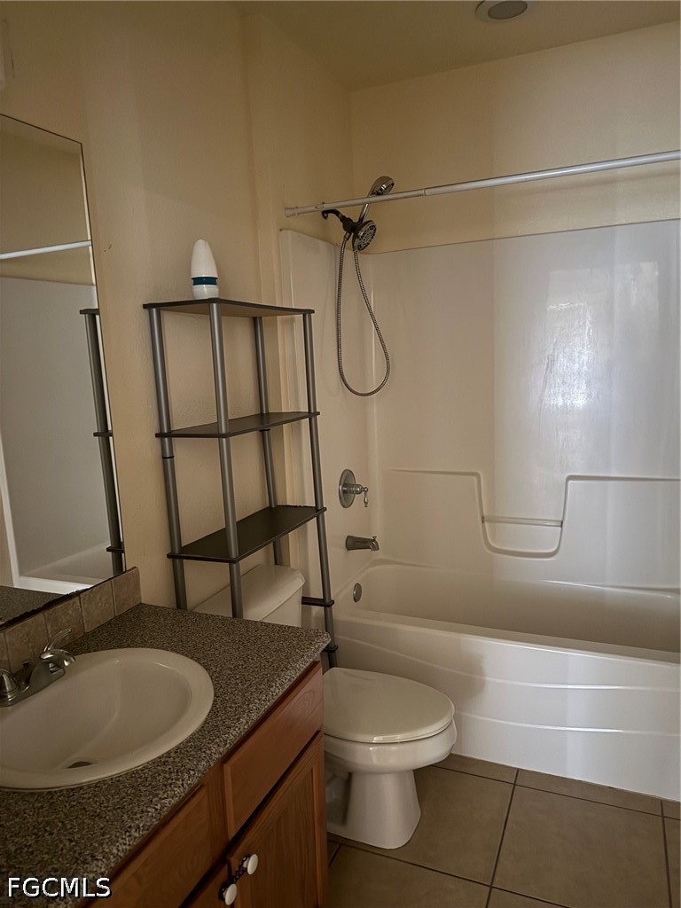 3 Bed SingleFamilyResidence for Sale in Lehigh Acres, photo 6