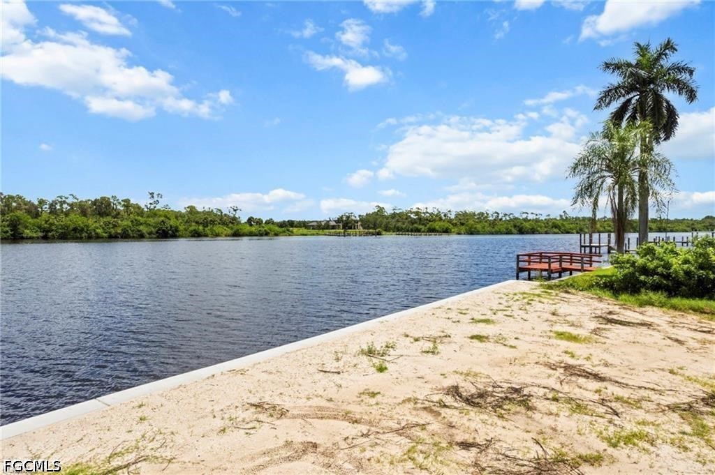 Waterfront Home for Sale in River Forest, FL, $450,000 — photo 6