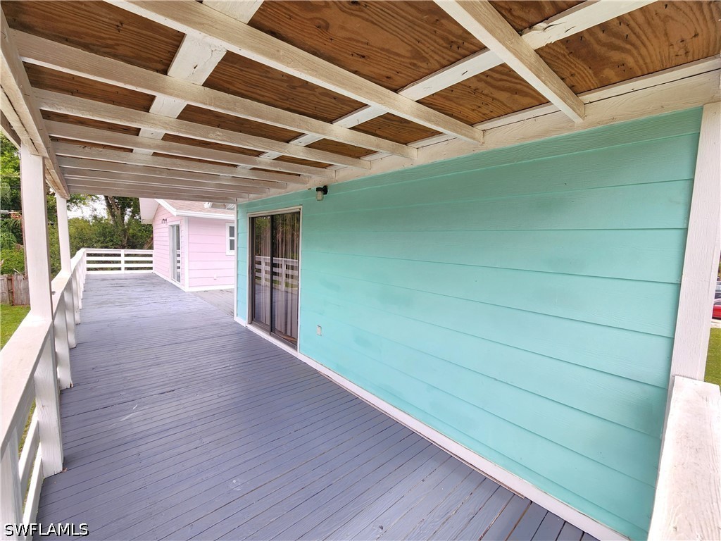 4 Bed Duplex for Sale in Country Manor Amended, FL, $499,000 — photo 6