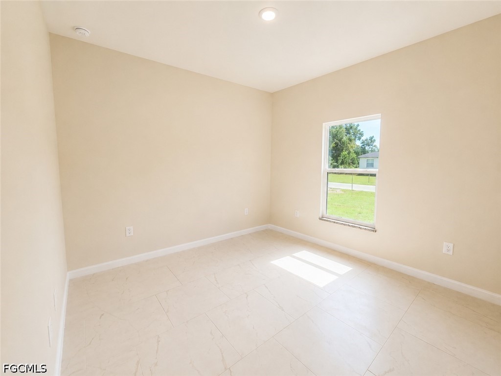 3 Bed SingleFamilyResidence for Sale in Lehigh Acres, FL — photo 6