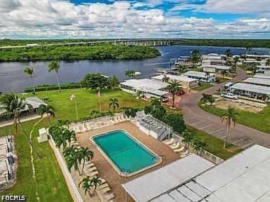 Waterfront Home for Sale in Fort Myers, photo 6