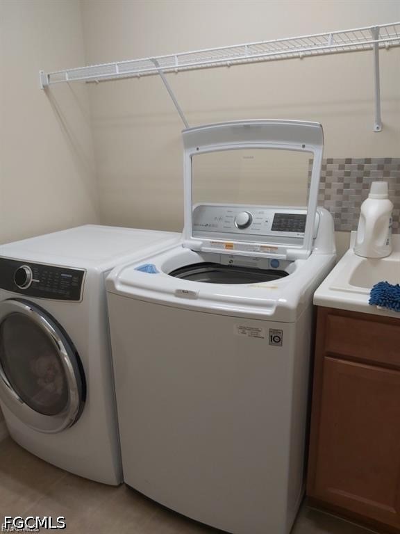 3 Bed Pool Home for Sale in Bonita Springs, FL, $5,300 — photo 6