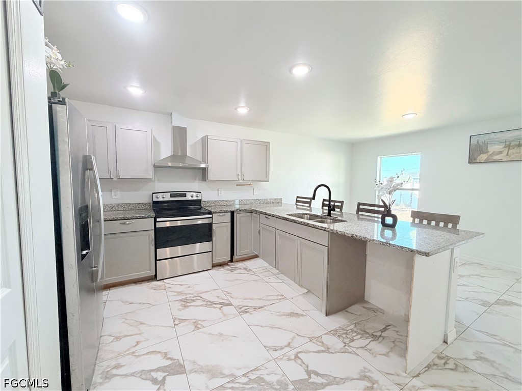 3 Bed SingleFamilyResidence for Sale in Cape Coral, FL — photo 6
