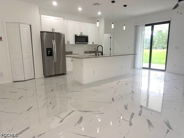 3 Bed SingleFamilyResidence for Sale in Lehigh Acres, FL — photo 6