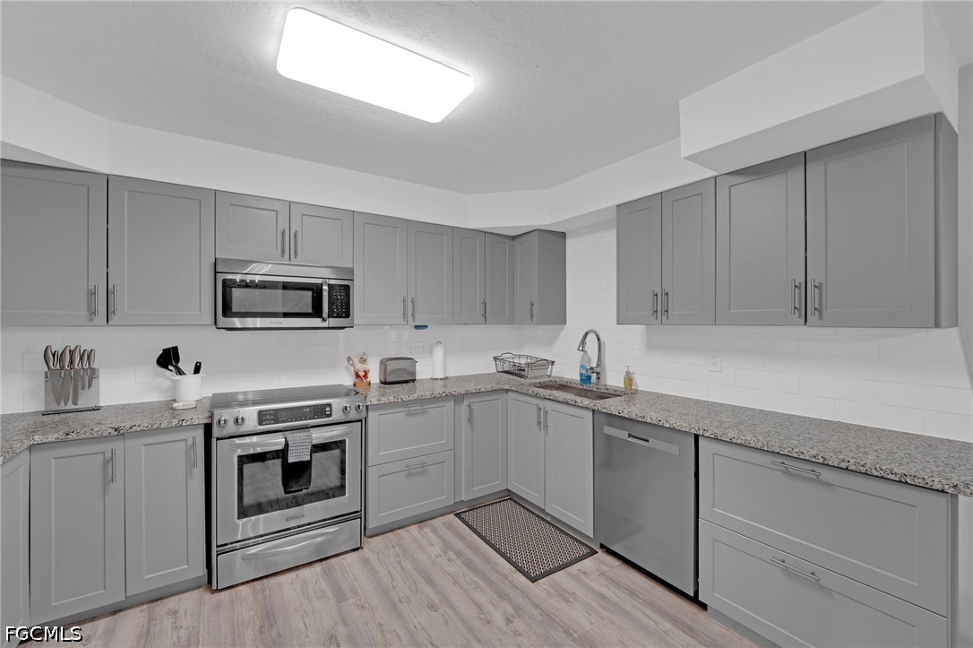 2 Bed SingleFamilyResidence for Sale in Cape Coral, FL — photo 6