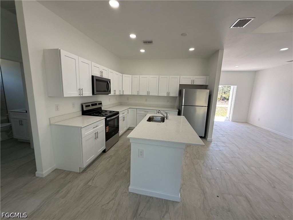 3 Bed SingleFamilyResidence for Sale in Lehigh Acres, FL — photo 6