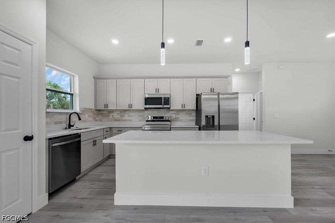 3 Bed SingleFamilyResidence for Sale in Sun N Lakes, FL — photo 6