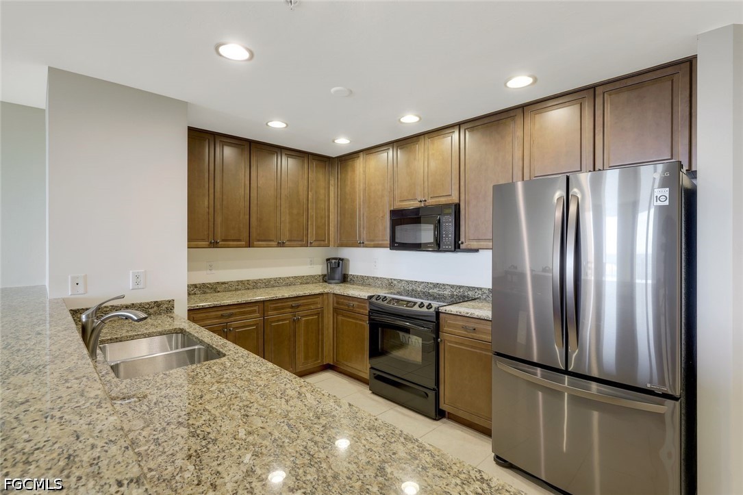 2 Bed Waterfront Home for Sale in Cape Harbour, FL, $2,200 — photo 6