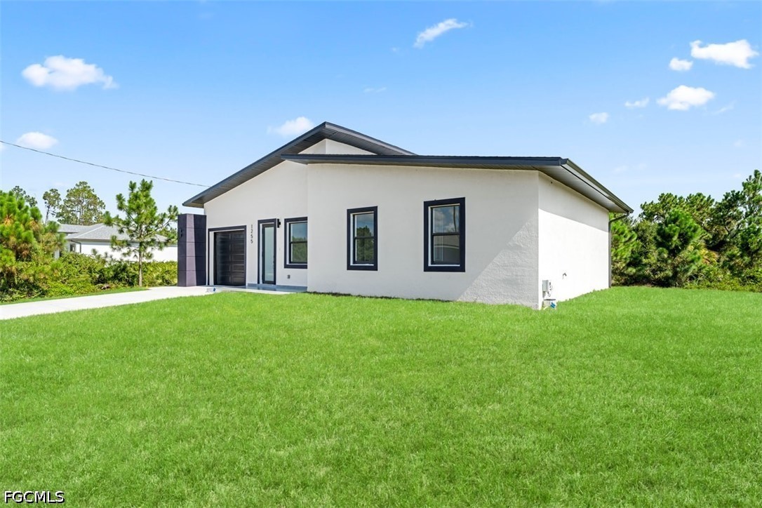 3 Bed SingleFamilyResidence for Sale in Lehigh Acres, FL — photo 6