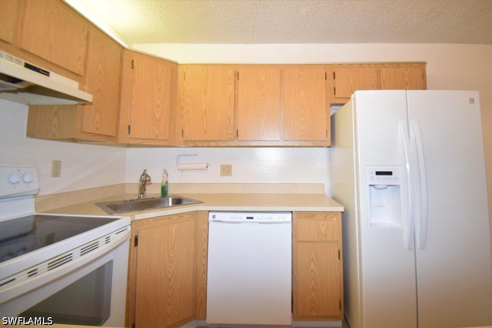 2 Bed Condominium for Sale in Not Applicable, FL, $2,300 — photo 6