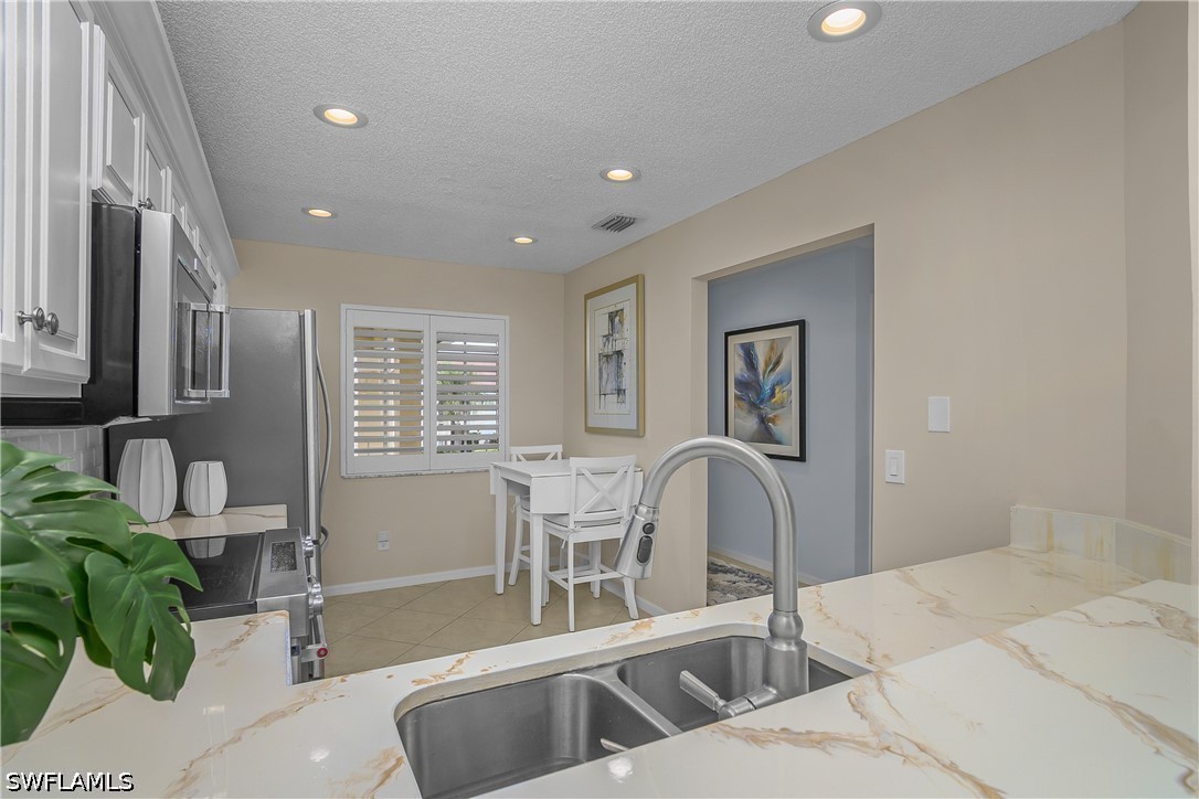 2 Bed Condominium for Sale in Naples, FL, $359,000 — photo 6
