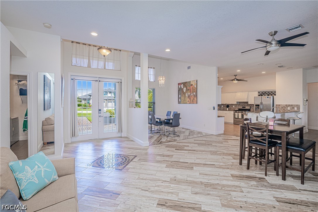 4 Bed Pool Home for Sale in Cape Coral, photo 6