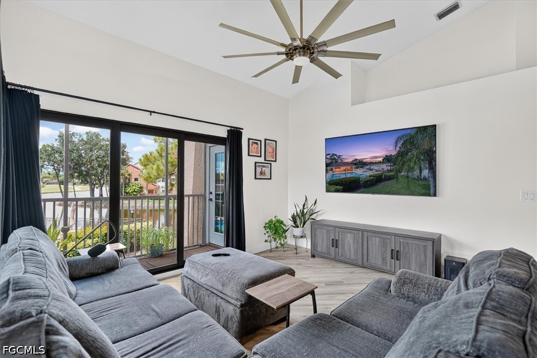 3 Bed Pool Home for Sale in Pines, photo 6