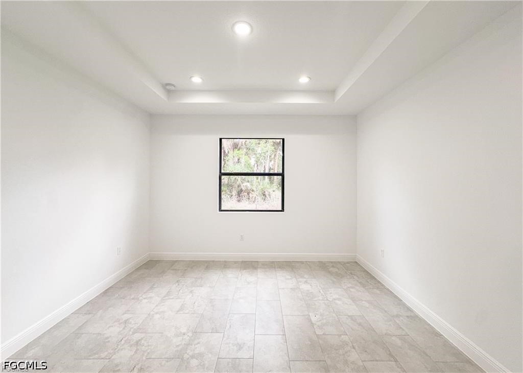 3 Bed SingleFamilyResidence for Sale in Labelle, FL, $2,100 — photo 6