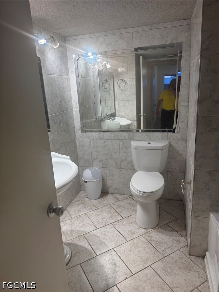 2 Bed Pool Home for Sale in Fort Myers, FL, $84,950 — photo 6