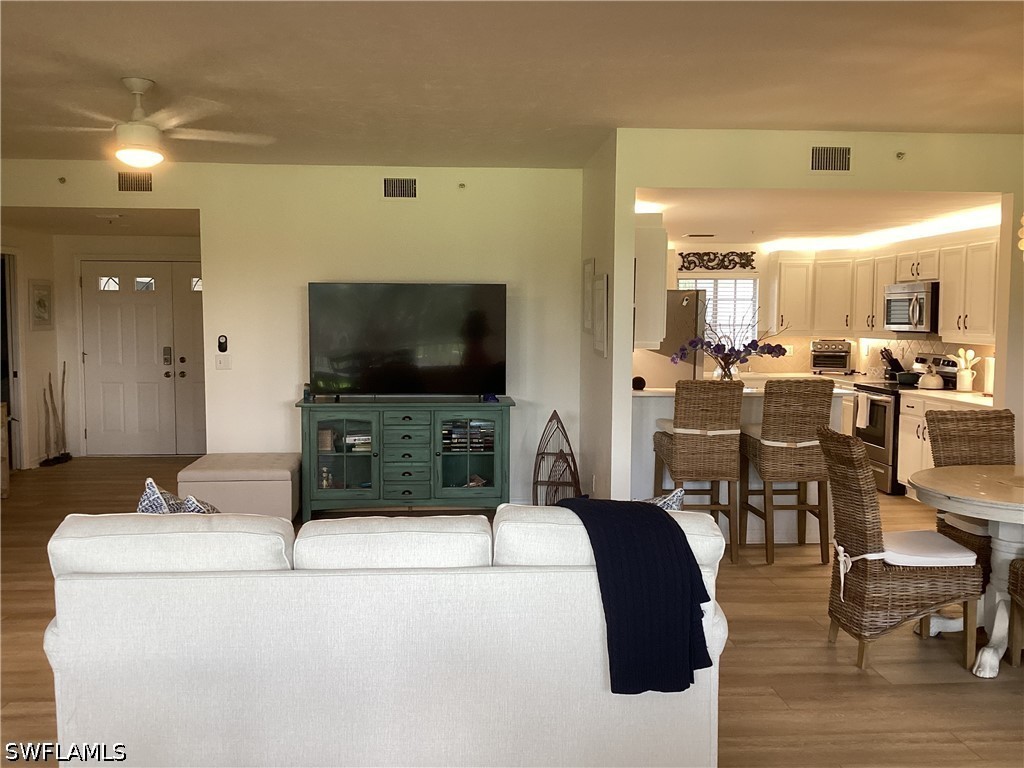2 Bed Condominium for Sale in Naples, FL, $299,900 — photo 6