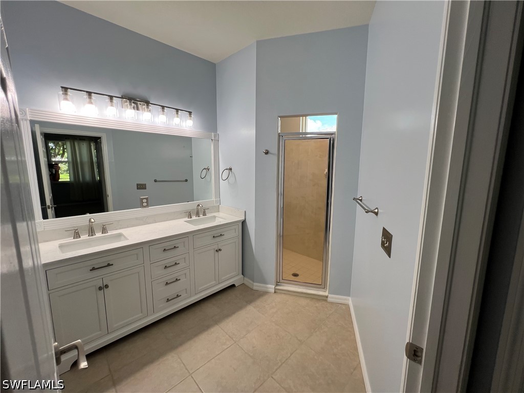 3 Bed Waterfront Home for Sale in Maplewood, FL, $3,400 — photo 6