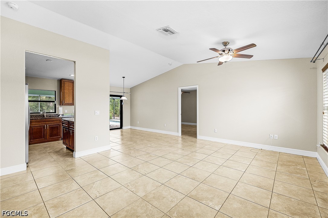 3 Bed Pool Home for Sale in Charlotte Shores, photo 6