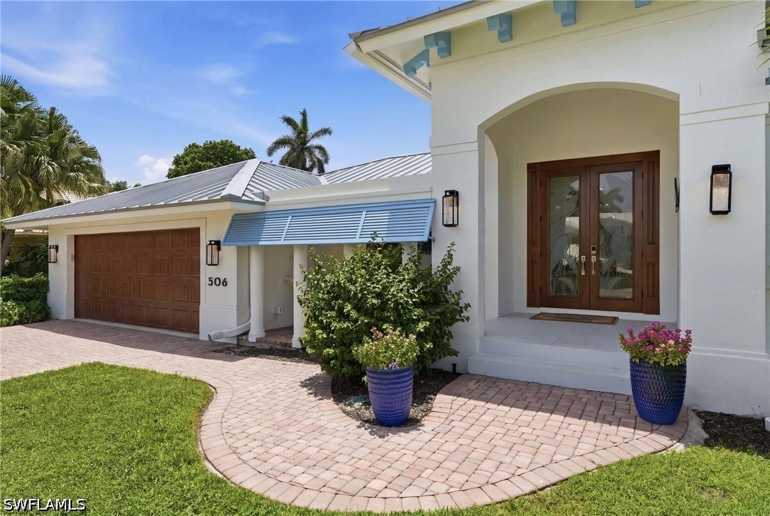 4 Bed Pool Home for Sale in Park Shore, photo 6