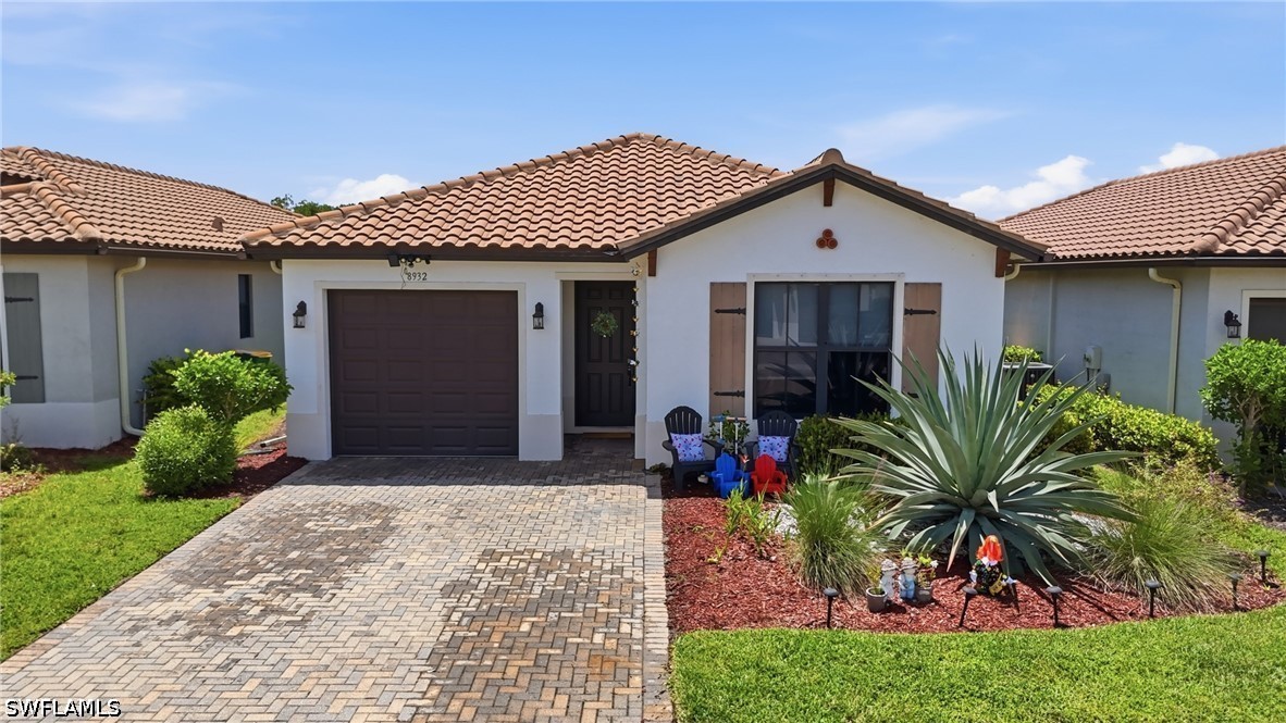 3 Bed SingleFamilyResidence for Sale in Naples, FL, $449,900 — photo 6