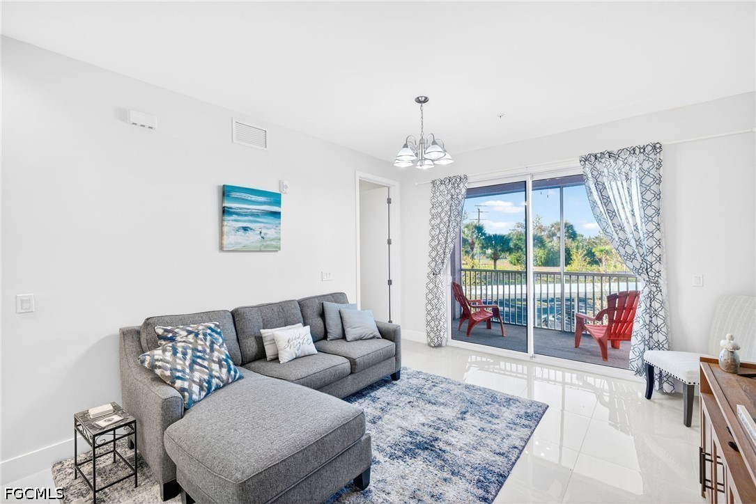 2 Bed Condominium for Sale in Royal Pointe, photo 6